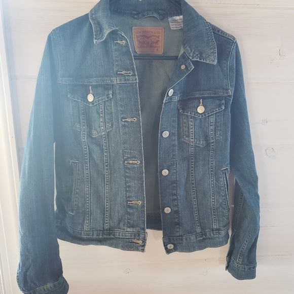 Levi's Jean Jacket - Picture 1 of 3